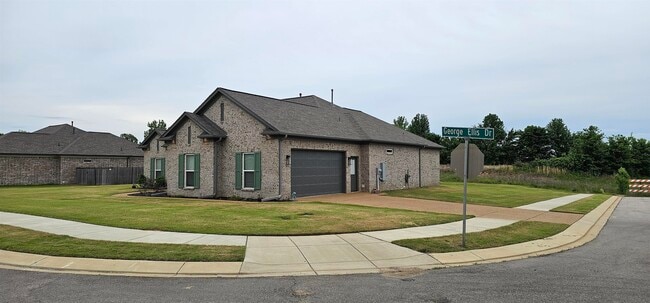 436 George Ellis Dr in Munford, TN - Building Photo - Building Photo