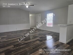 210 Jamback Rd in Anniston, AL - Building Photo - Building Photo