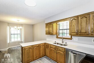 2234 Burlingate Dr in Memphis, TN - Building Photo - Building Photo