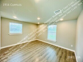 1916 Cupples Rd in San Antonio, TX - Building Photo - Building Photo