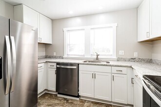 177 Half Cir Ln in Hendersonville, NC - Building Photo - Building Photo