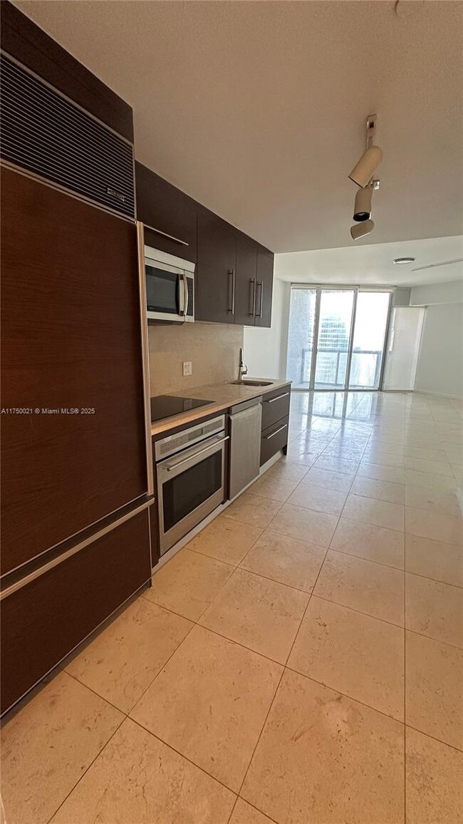 property at 475 Brickell Ave