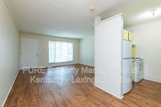 1685 Alexandria Dr in Lexington, KY - Building Photo - Building Photo
