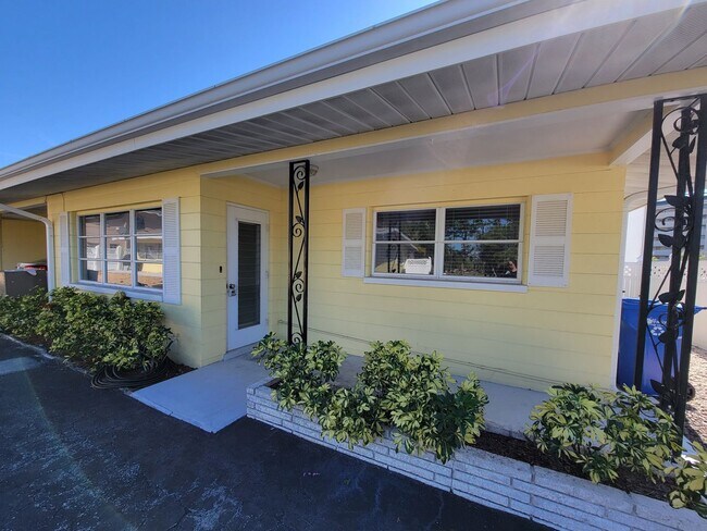 property at 505 Manatee Ct