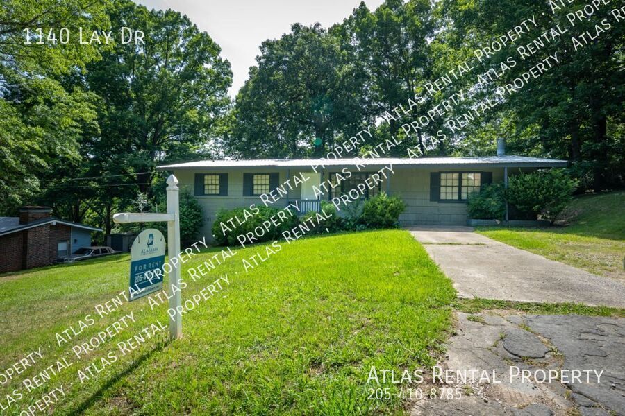 1140 Lay Dr in Birmingham, AL - Building Photo