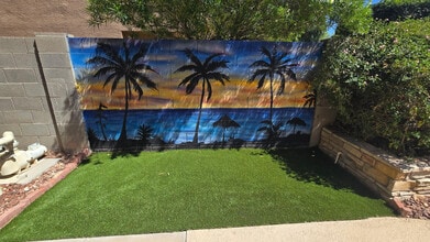 8213 W Quail Ave in Peoria, AZ - Building Photo - Building Photo