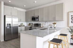 9300 Westview Dr in Houston, TX - Building Photo