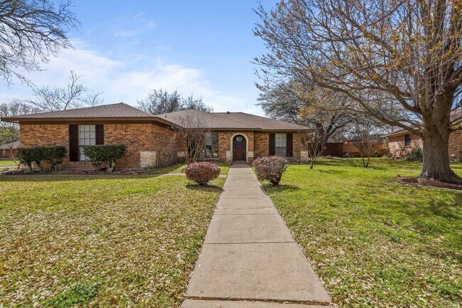 property at 932 Arrow Wood St