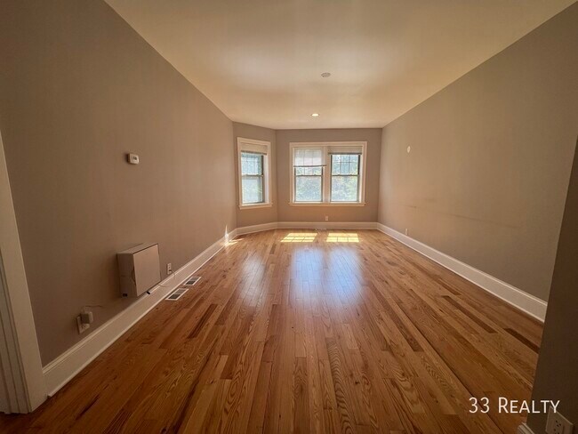 938 Pleasant St in Oak Park, IL - Building Photo - Building Photo