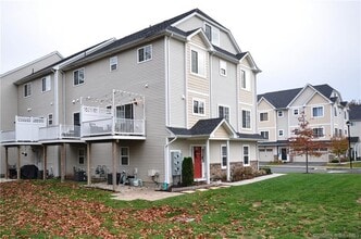 192 Pepin Pl in South Windsor, CT - Building Photo - Building Photo
