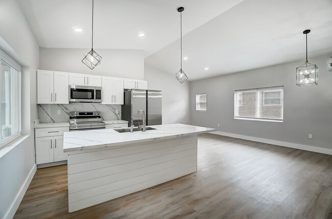 3719-3721 Kirkup Ave in Cincinnati, OH - Building Photo - Building Photo