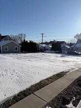 79 Meadow St in Seymour, CT - Foto de edificio - Building Photo