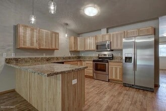 1121 E Dellwood St in Wasilla, AK - Building Photo - Building Photo