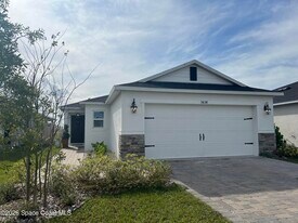 3638 Grappler Cir SE in Palm Bay, FL - Building Photo