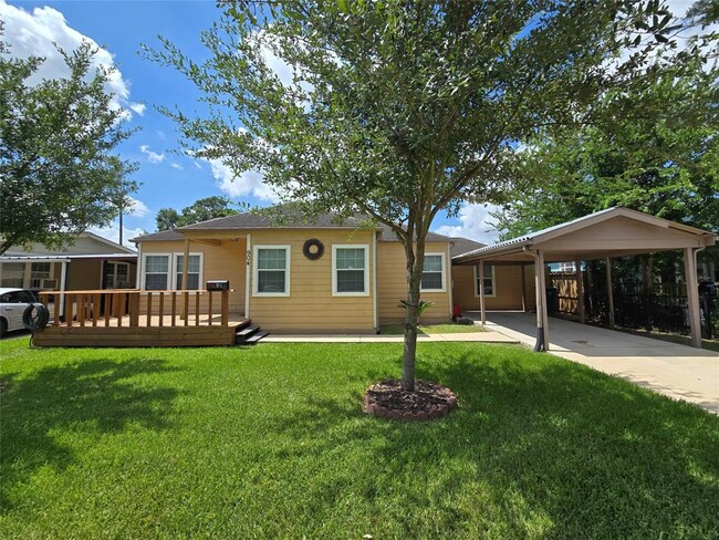 property at 904 Seymour St