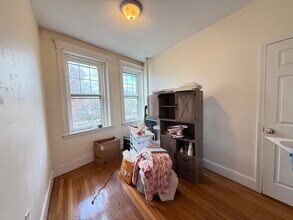 1874 Commonwealth Ave, Unit 1 in Boston, MA - Building Photo - Building Photo