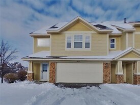 1627 Fox Hunt Way in Victoria, MN - Building Photo