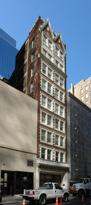 Old Bray Hotel in Kansas City, MO - Foto de edificio