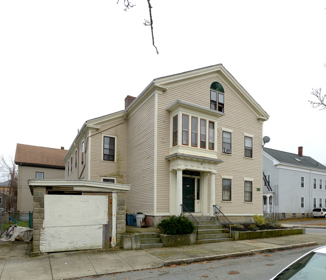 180 Walnut St in New Bedford, MA - Building Photo - Building Photo