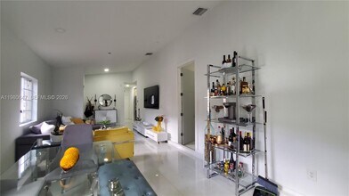 1225 NE 32nd Ave in Homestead, FL - Building Photo - Building Photo