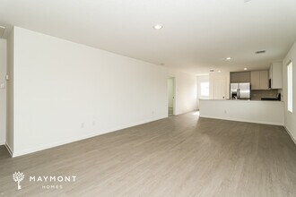 1009 Birkdale Dr in Ennis, TX - Foto de edificio - Building Photo