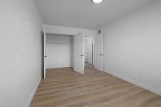 Palms on 2nd Apartments in Tucson, AZ - Building Photo - Interior Photo