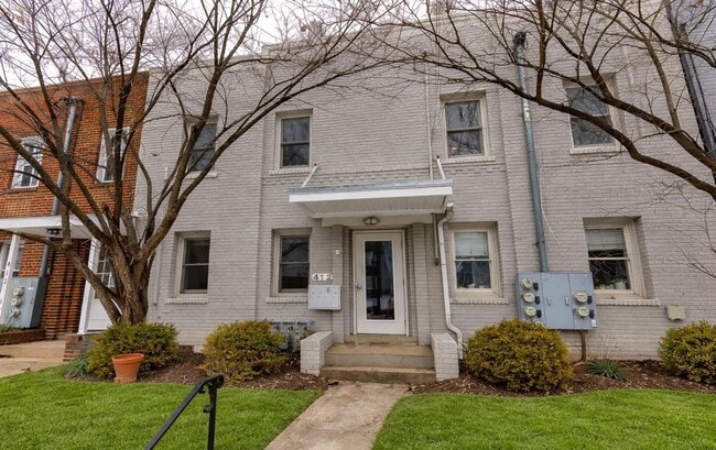 property at 412 Evarts St NE