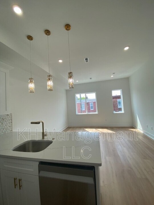 1917 N 5th St in Philadelphia, PA - Building Photo