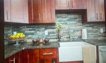 202 John F. Kennedy Blvd in Bayonne, NJ - Building Photo - Building Photo