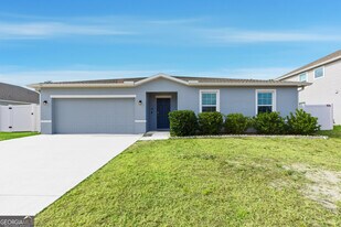 131 College St in Kingsland, GA - Building Photo