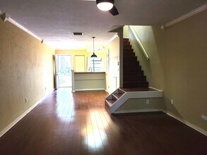 6124 SW 8th Pl in Gainesville, FL - Building Photo - Building Photo