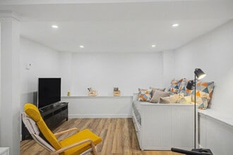 159 Rue Murray in Longueuil, QC - Building Photo - Building Photo