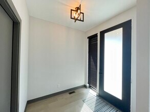 1036 Missouri Ave in Kansas City, MO - Building Photo - Building Photo