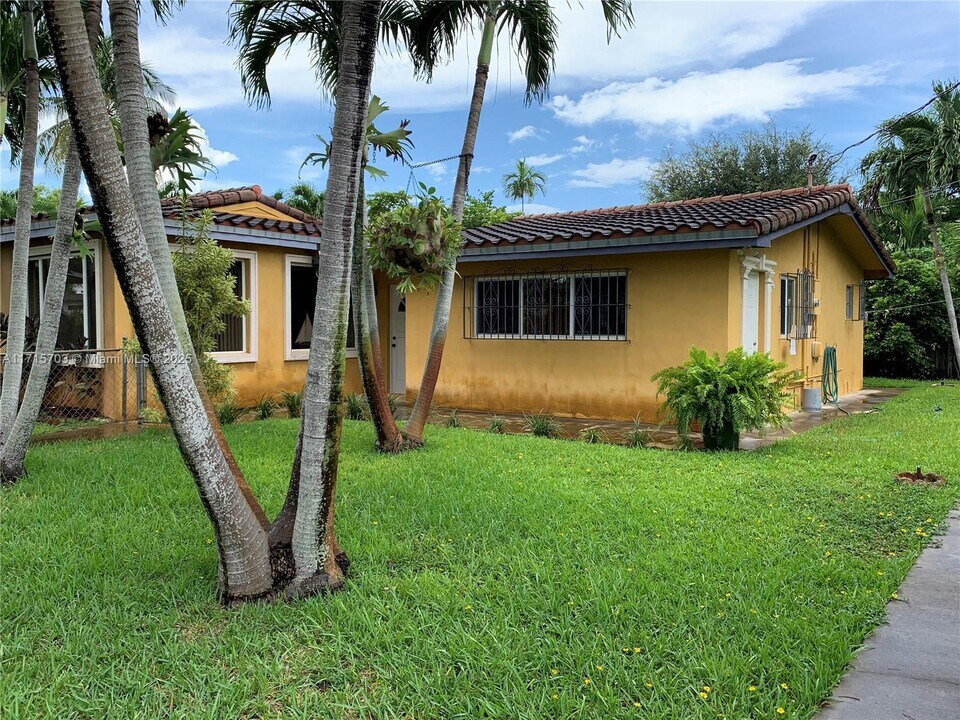 1456 SW 64th Ave-Unit -0 in West Miami, FL - Building Photo