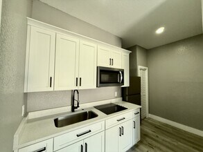 2630 Hilliard Ct in Kissimmee, FL - Building Photo - Building Photo