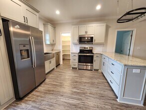 3808 Betty's Pl in Hahira, GA - Building Photo - Building Photo