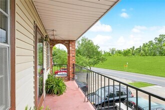 2817 River Rd, Unit D in Jefferson, LA - Building Photo - Building Photo