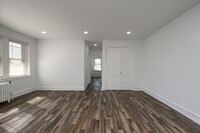 Hoffman Place Apartments in Philadelphia, PA - Building Photo - Interior Photo