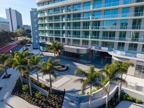 400 Central Ave, Unit 1409 in St. Petersburg, FL - Foto de edificio - Building Photo