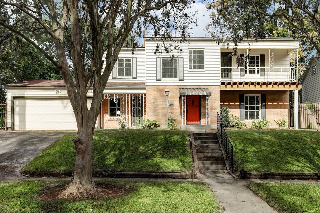 6735 Fairfield St in Houston, TX - Building Photo