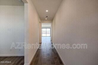 34940 N Augite Way in San Tan Valley, AZ - Building Photo - Building Photo