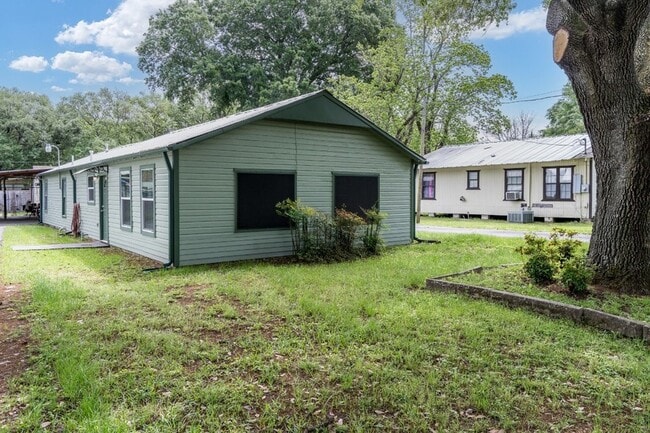 property at 605 Hospital St