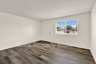 3934 E Piccadilly Rd in Phoenix, AZ - Building Photo - Building Photo