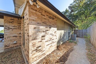 7001 Ivory Key Ct in Austin, TX - Building Photo - Building Photo