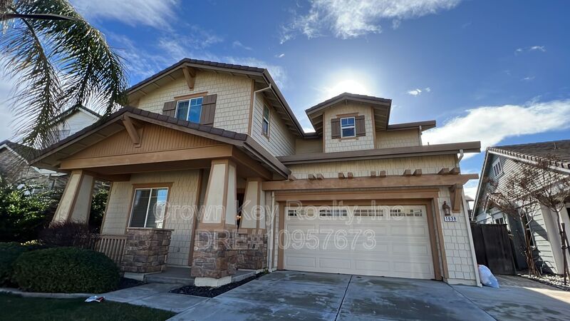 1638 Tamarisk Ln in Tracy, CA - Building Photo