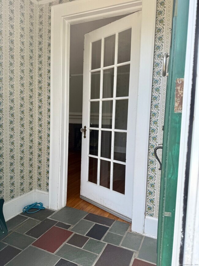 113 Lower Blvd in New London, CT - Building Photo - Building Photo