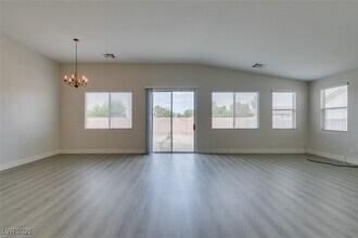 5317 Azure View Ct in North Las Vegas, NV - Building Photo - Building Photo