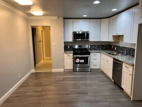 642 A St in Lincoln, CA - Building Photo - Building Photo