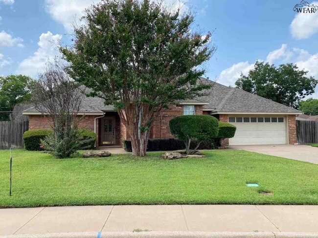 property at 6 Chimney Rock