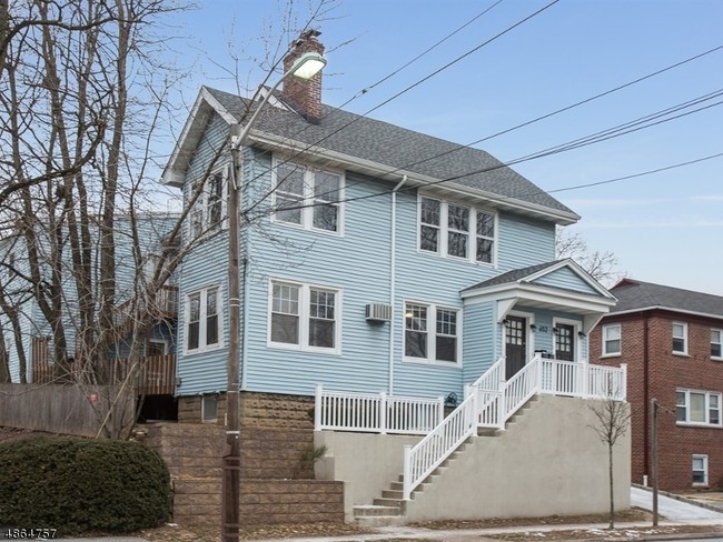 property at 652 Valley Rd